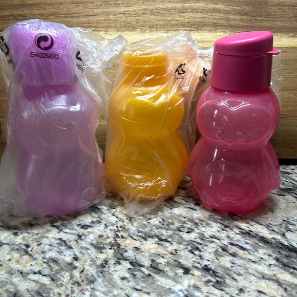 Tupperware Other - Tupperware Kids Eco Water Bottle (penguin)